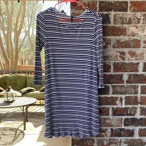 New Directions dress, stretchy, thinner fabric size small, like new, navy blue
